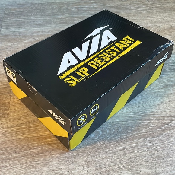 NIB Women’s Avia Avi-Anchor Black Slip Resistant Slip On Shoes Memory Foam 6.5W - Picture 3 of 8